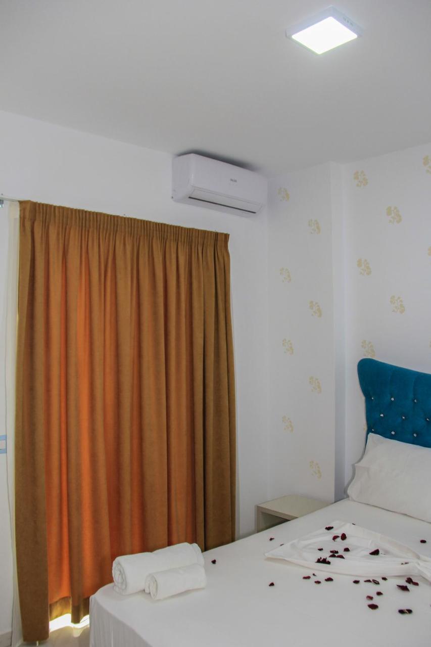 Maxi'S Apartments Sarande Exterior photo