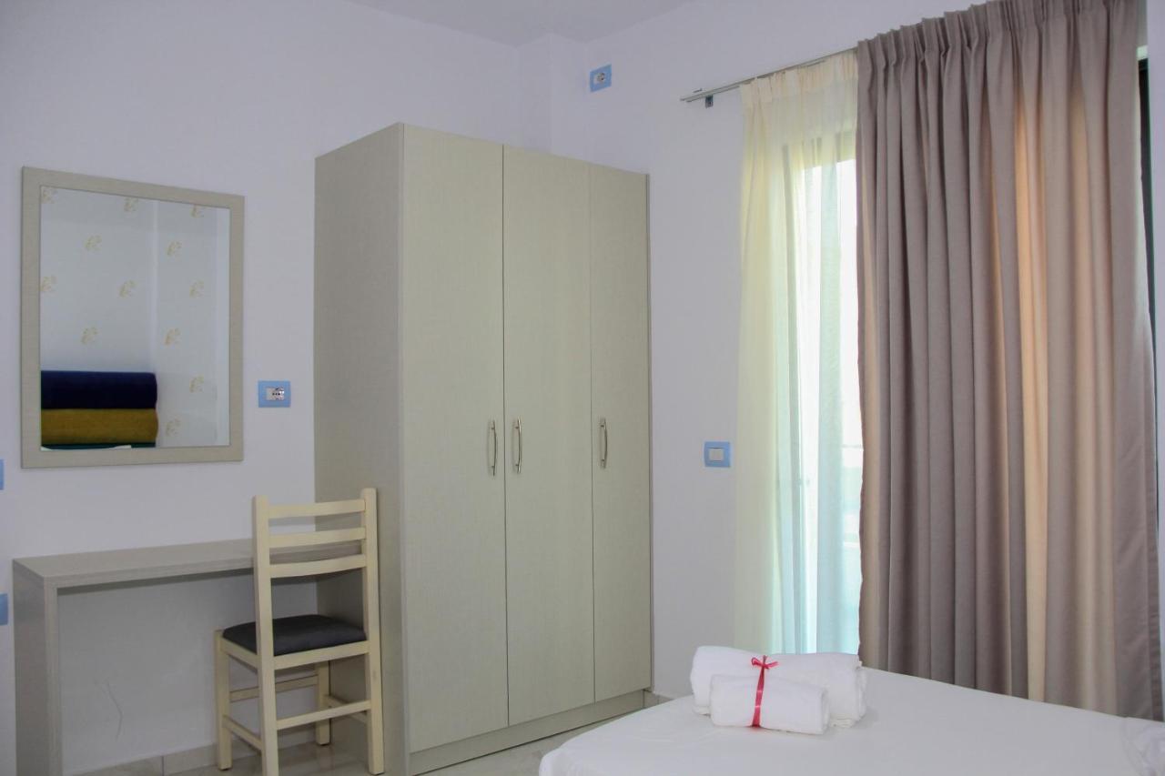 Maxi'S Apartments Sarande Exterior photo