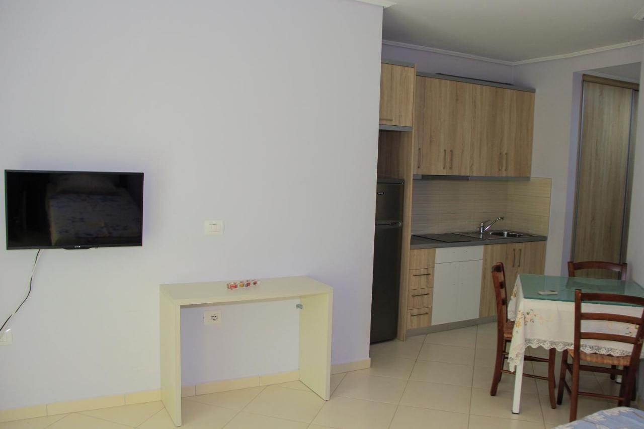 Maxi'S Apartments Sarande Exterior photo