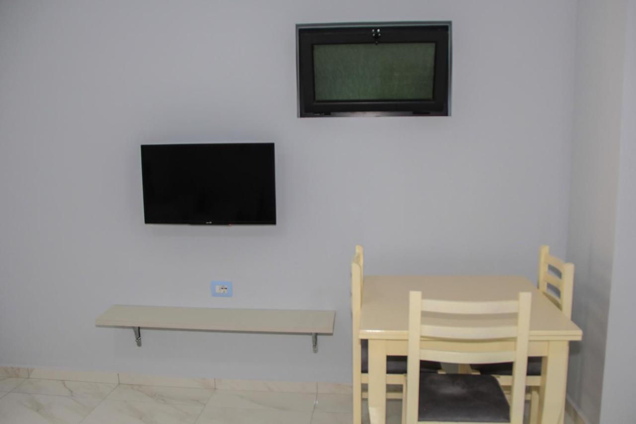 Maxi'S Apartments Sarande Exterior photo